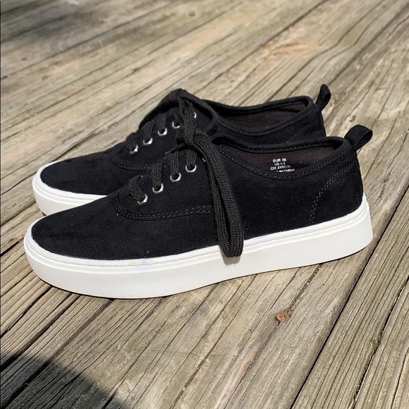 H&M Black Canvas Sneaker - Picture 2 of 5